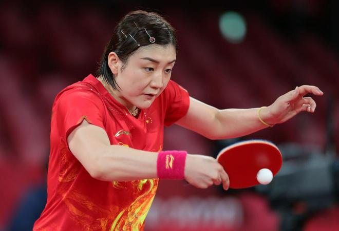 他以左脚外 他以左脚外